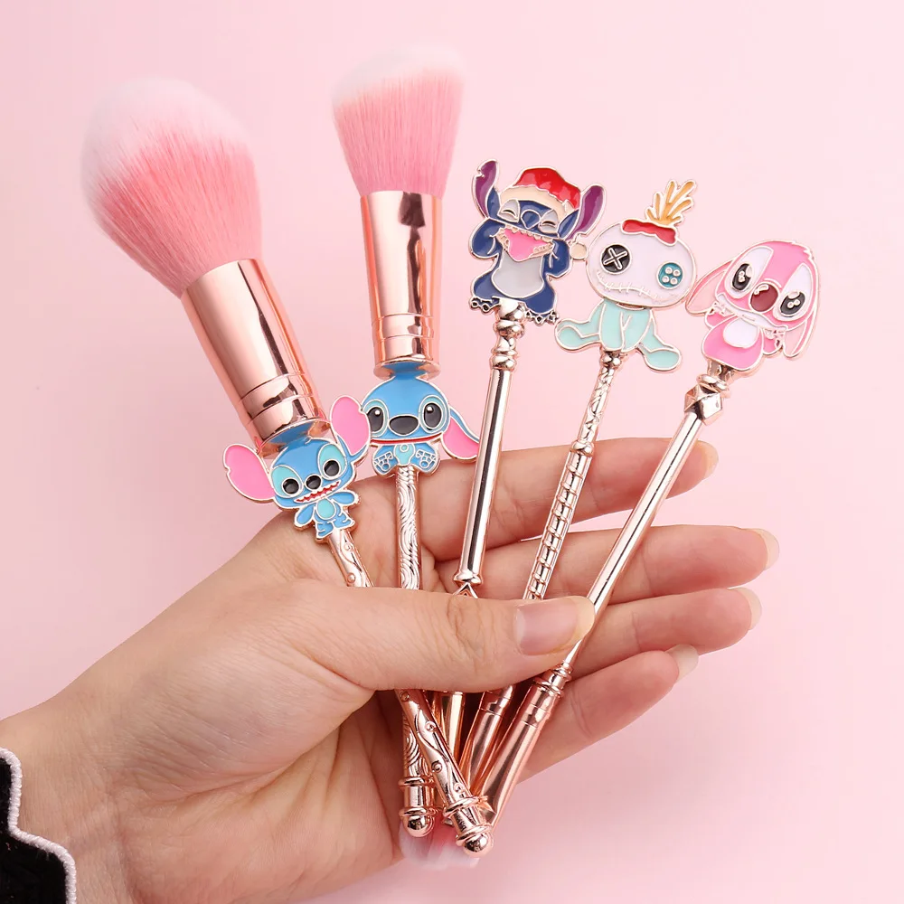 

CHILEELOVE 5 Pcs/Set Cartoon Anime Makeup Brushes Kit For Eye Shadow Eye Blooming Portable Brush with Collection Bag