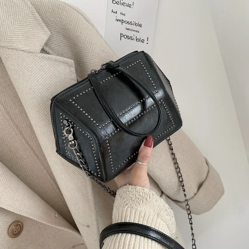 

2020 Early Spring New Style WOMEN'S Bag Cool Punk Children Wind Polygon Square Sling Bag Rivet Shoulder Bag