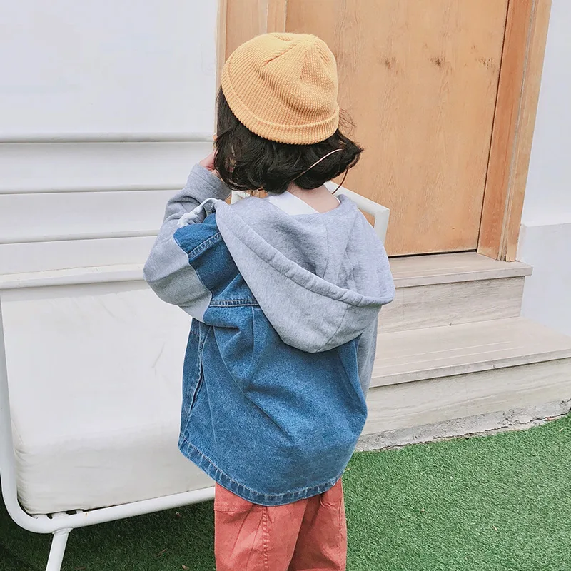 Куртки для маленьких девочек 2, 3, 4, 5, 6 лет модная Корейская куртка с капюшоном для девочек, детская одежда весенне-осенняя верхняя одежда для девочек