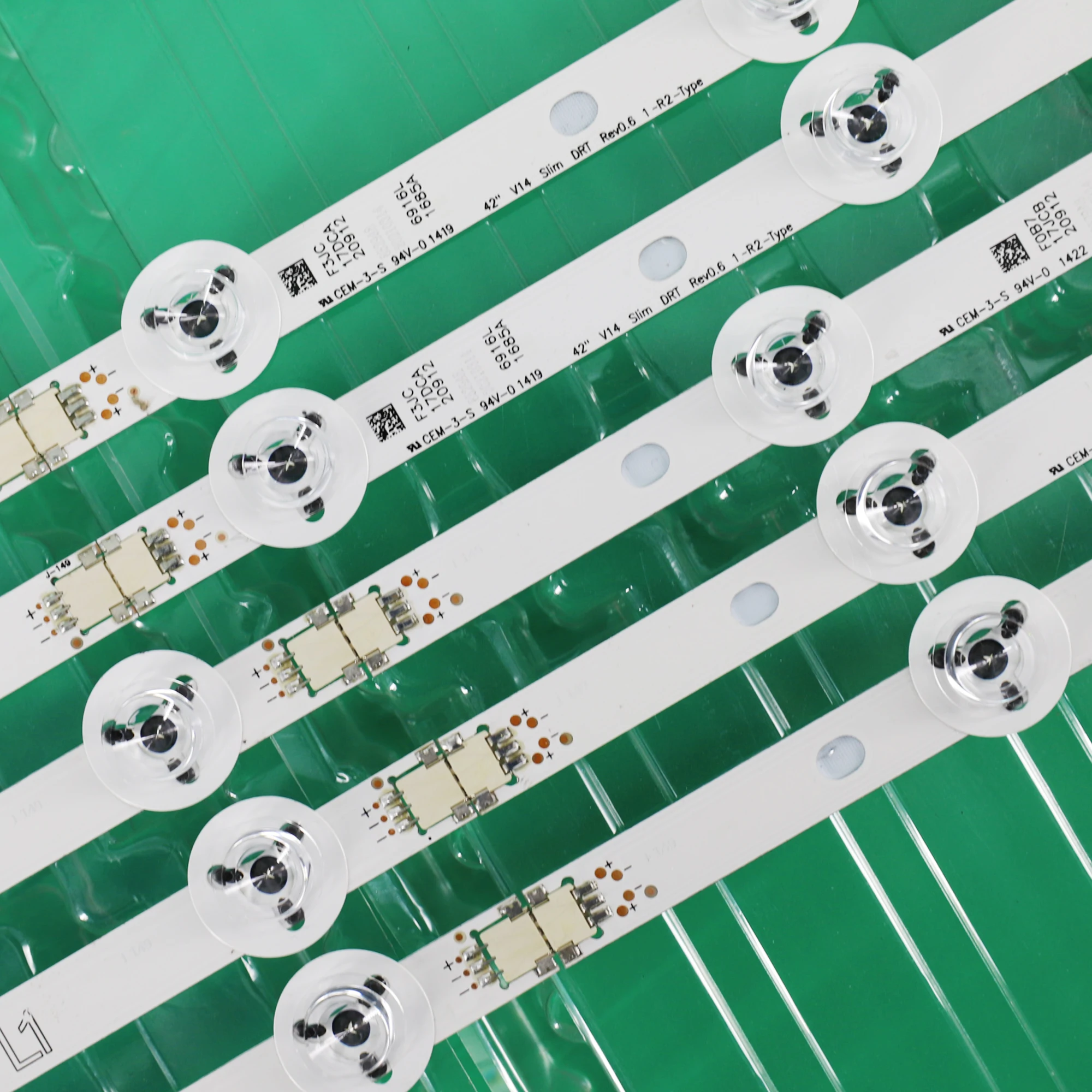 Рисунок 2 - Светодиодная лента для телевизора LG 42 дюйма