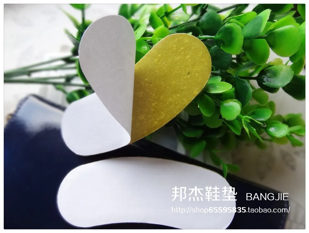 1329533782_2023877683