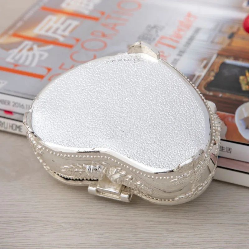 2023 Creative Heart-Shaped Carriage Wedding Ring Gift Jewelry Box Retro Zinc Alloy Three-Dimensional Carved Jewelry Storage Box