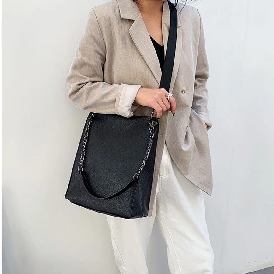 Mara's Dream New Solid Color Female Bag Shoulder Diagonal Chain Bag Black Vertical Square Shoulder Bag