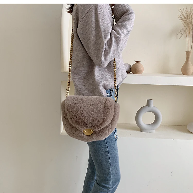 Элегантная женская седельная сумка Зимняя Новая высококачественная мягкая плюшевая женская дизайнерская сумка с замком на цепочке сумка через плечо