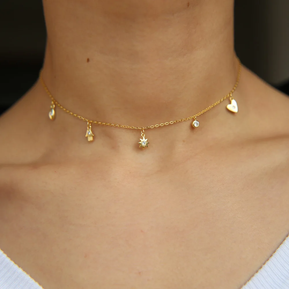 Женское колье из серебра 100% пробы с маленьким изящным сердцем и Злым