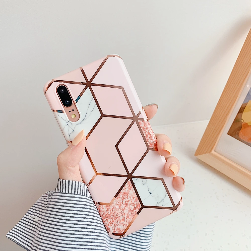 

Case for iPhone XS Max 6 6S 7 8 Plus Case Luxury Gold Plating Geometric Silicon Phone Case for Coque iPhone XR X XS 7 Plus Case