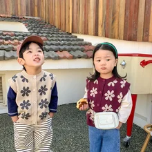 

2022 New Baby Boy Girl Knit Vest V-Neck Kids Sleeveless Knitted Tops Children Sweater Toddler Cardigan Spring Autumn Girls Coat