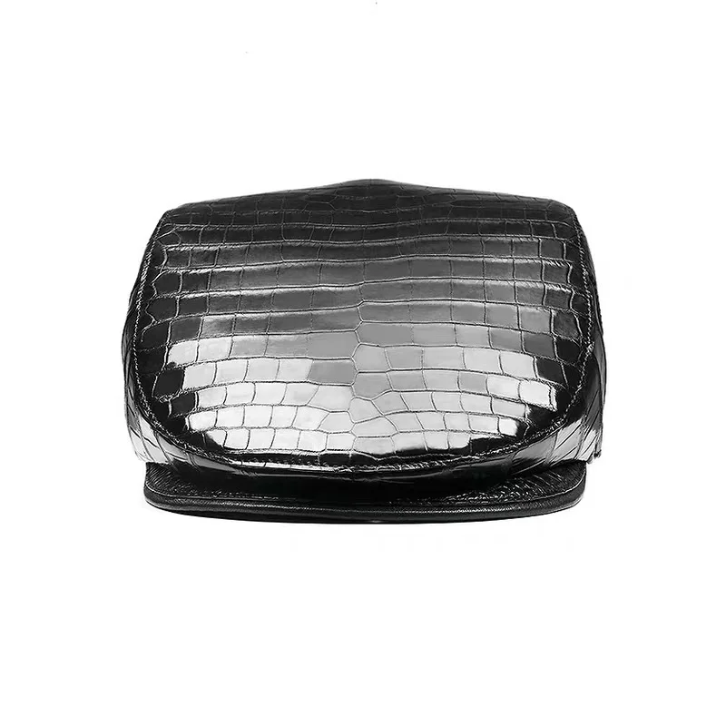 Рисунок 4 - Кепка из натуральной крокодиловой кожи для мужчин