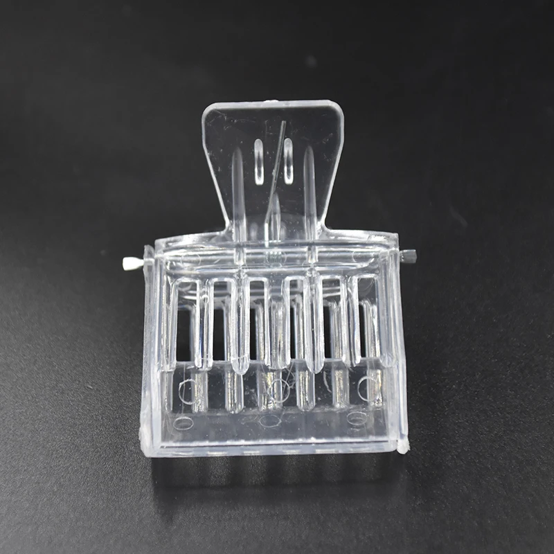 2-Pcs-Bee-Queen-Catcher-Colorless-Clear-Plastic-Clip-Cage-Beekeeping-Equipment-Tool-Beekeeper-Equip-Isolation(3)