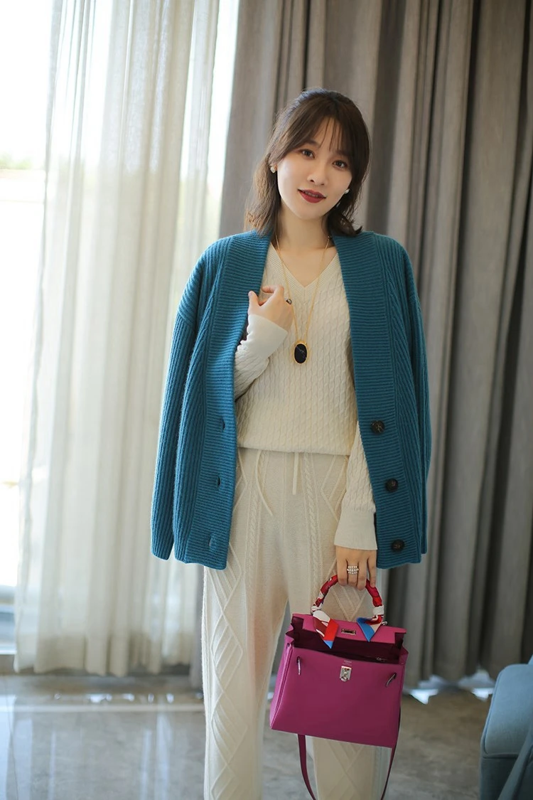 Cashmere Cardigan Women's Thicken Loose V-neck Sweater Jacket Women's Korean Cardigan Knit Cardigan Women