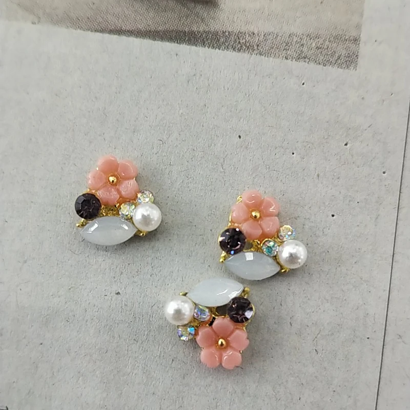 Cluster com Daisy Opala Cristal Unha Charme 10mm Laranja Rosa-pérola-cristal Cluster Unhas Encantos 100 Peças Marfim Rosa - Pérola 3d 2 Opala cristal cluster com daisy 3d prego
