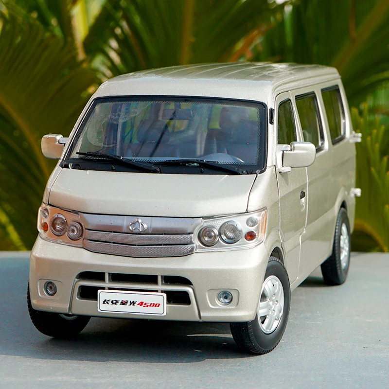 1:18 весы литья под давлением шампанского Changan 4500 Ван модель автомобиля с небольшим