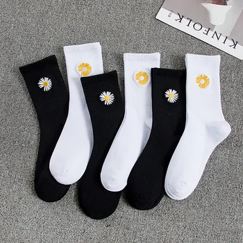 

Daisy Women Socks Kawaii Cotton Woman Sock Black Sox Ladies Fashion Warm Lovers Winter Skateboard Classic Lady Calcetines Hombre