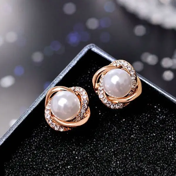 Fashion Jewelry Simulated Pearl Rhinestone clip on Earrings Cute Earrings For Women Shiny Crystal Wedding Ear Clip Jewelry ear clip earrings clip earrings ear clip ear accessories