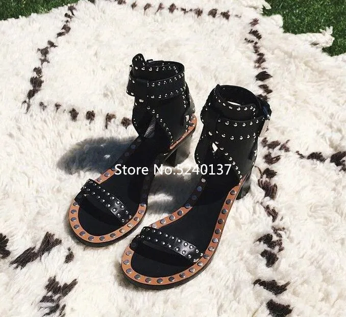 Summer Gladiator Rivets Studded Black Genuine Leather Women Sandals Open Toe Buckle Strap Chunky Heel European Design Sandals