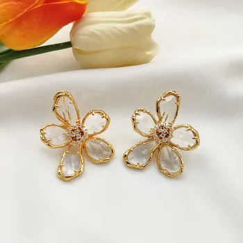 

Bohemia Big Flower petals Gold Stud Earrings Women Hyperbole High quality Glass Crystal Earrings Bridal Jewelry Accessories