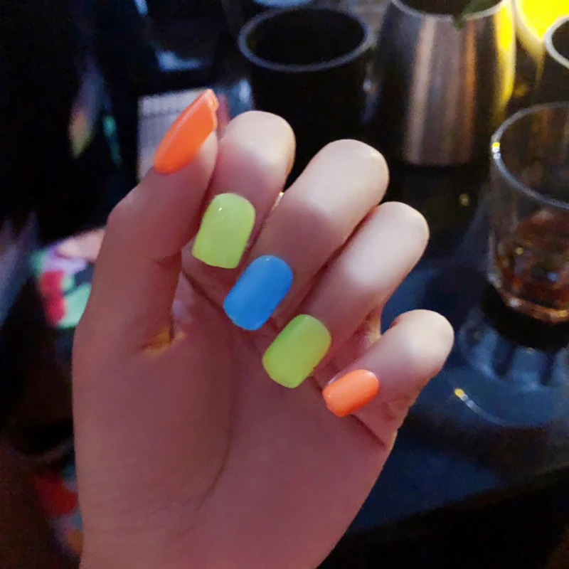 New Arriva 24Pcs Luminous False Nails Acrylic Gel Full French Fake Nails Art Tips Tools With 2g glue