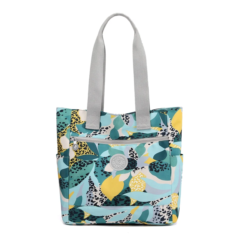 2021 New Nylon Large Capacity Summer Ladies Beach Shoulder Bag Woman Designer Handbags Youth Ladies Bags Tote Ladies Casual Bag 