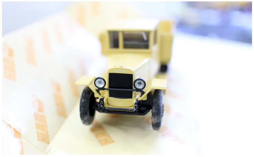Классическая 1:43 шкала литья под давлением сплав Металл Винтаж русский грузовик миниатюрный моделирование статические Автомобили Модель дисплей коллекция