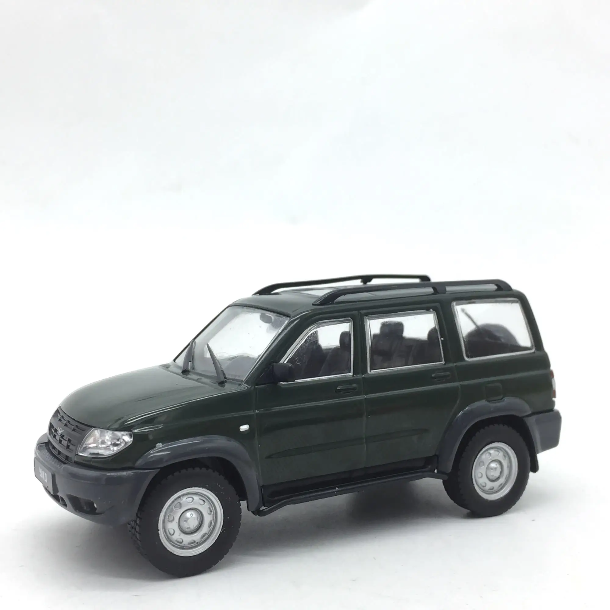 

Rare 1/43 Russian Suv New Special Price Die Cast Metal Model Long 11cm Home Display Collection Toys For Children