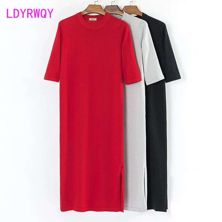 

2019 spring and autumn large size loose thin section ice silk knit women's sleeves retro split fork over the bottom dress
