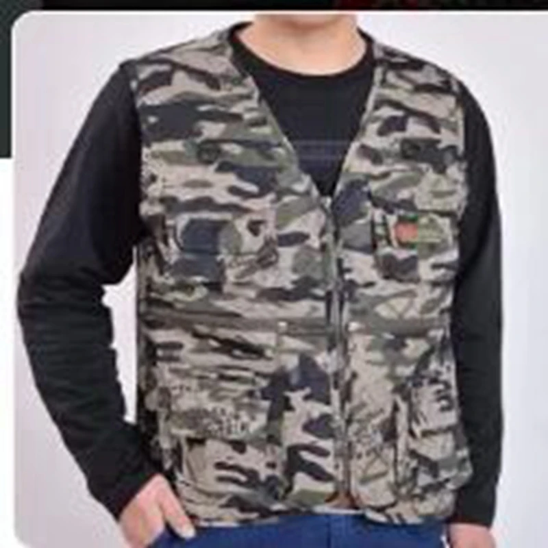 

2020 new Spring and autumn style middle aged men's leisure multi-pocket photography shoulder vest cheap wholesale plus size 4XL