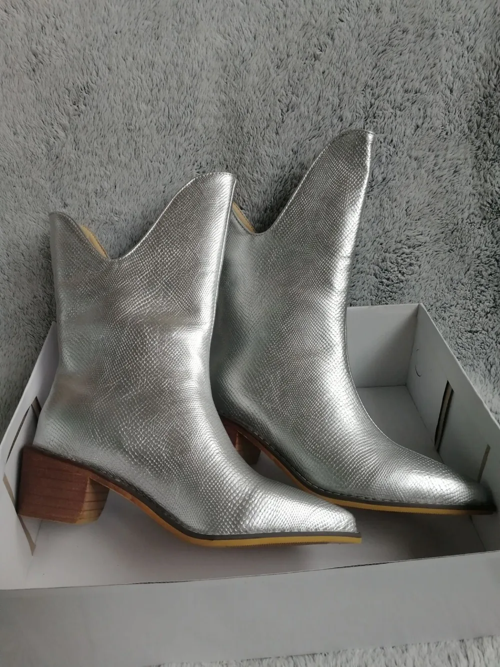 10CF263B218CB2CDAB258280E302614C