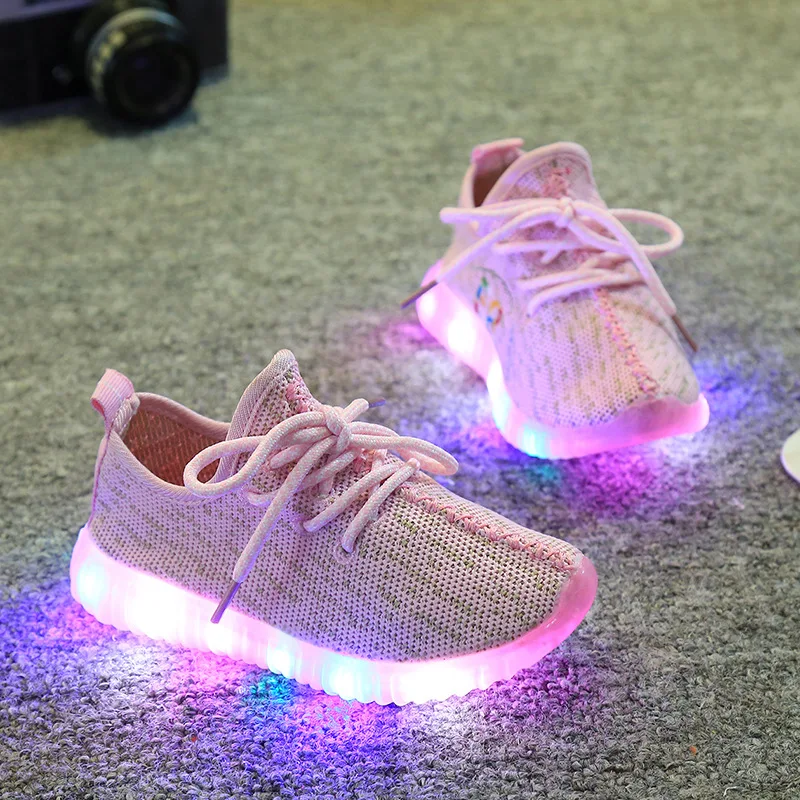 Светодиодный свет детская спортивная обувь нескользящая Мягкая модная повседневная обувь для мальчиков и девочек кроссовки для детей от 1 до 3 лет - Цвет: Красный