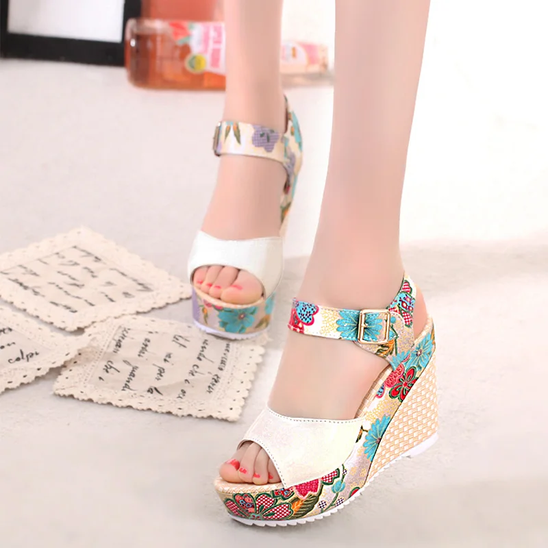 2018-Women-Sandals-Summer-Platform-Wedges-Casual-Shoes-Woman-Floral-Super-High-Heels-Open-Toe-Slippers (2)