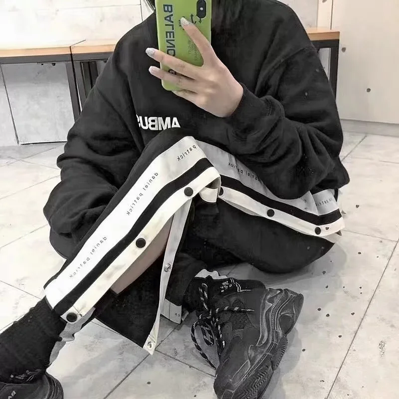 mmexport1602081788878