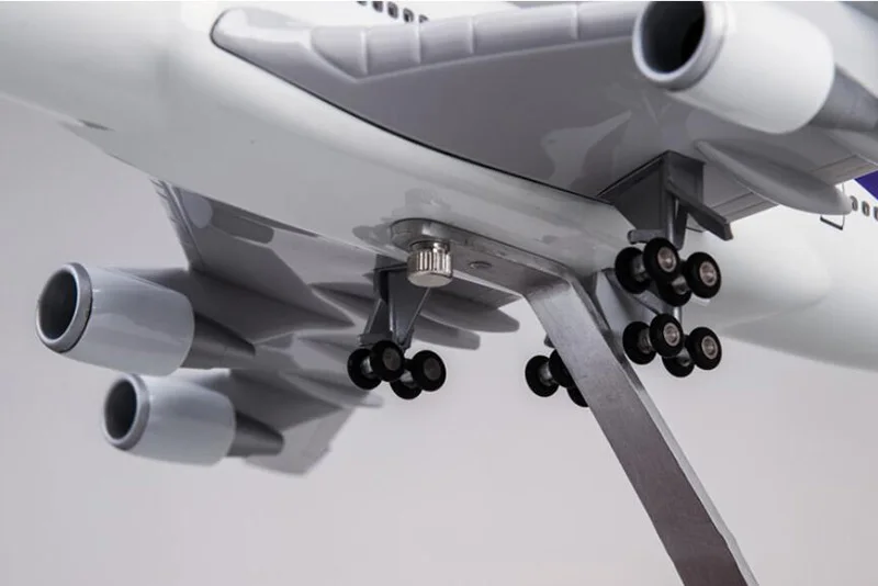 1/150 масштаб 47 см сплав самолет Boeing B747 Таиланд самолет тайская авиация самолет основа для моделирования света и колеса литья под давлением Пластиковые Игрушки
