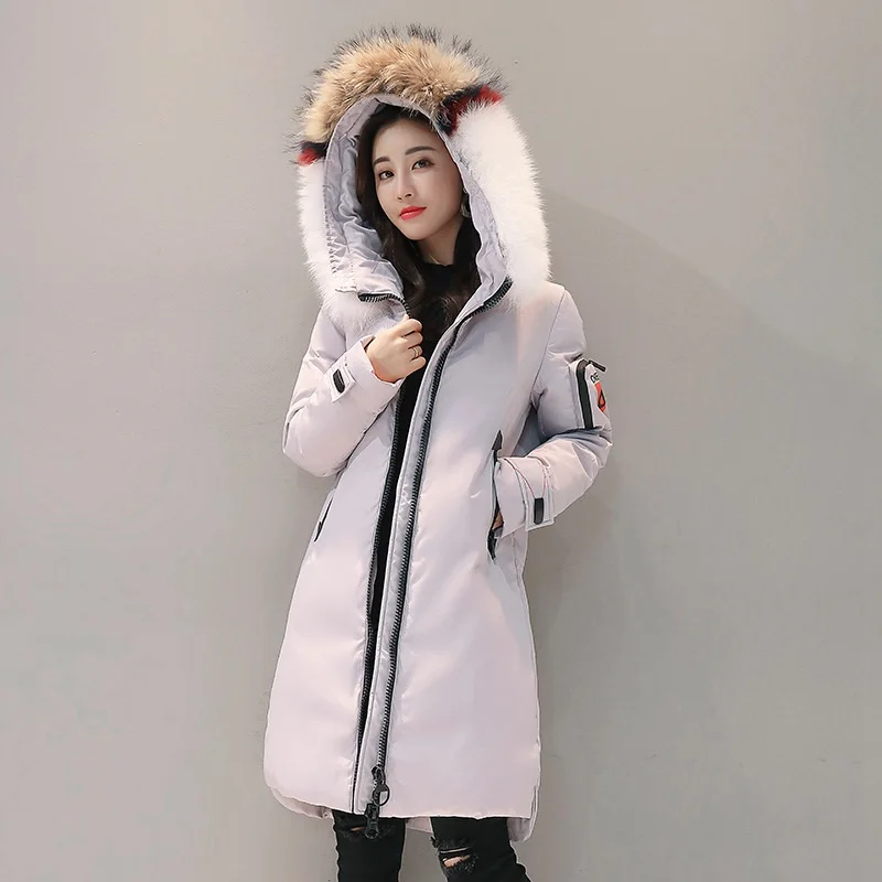 TopFurMall) европейские зимние женские парки пуховые пальто толстовка с мехом енота Дамская Длинная Верхняя одежда Пальто LF9150