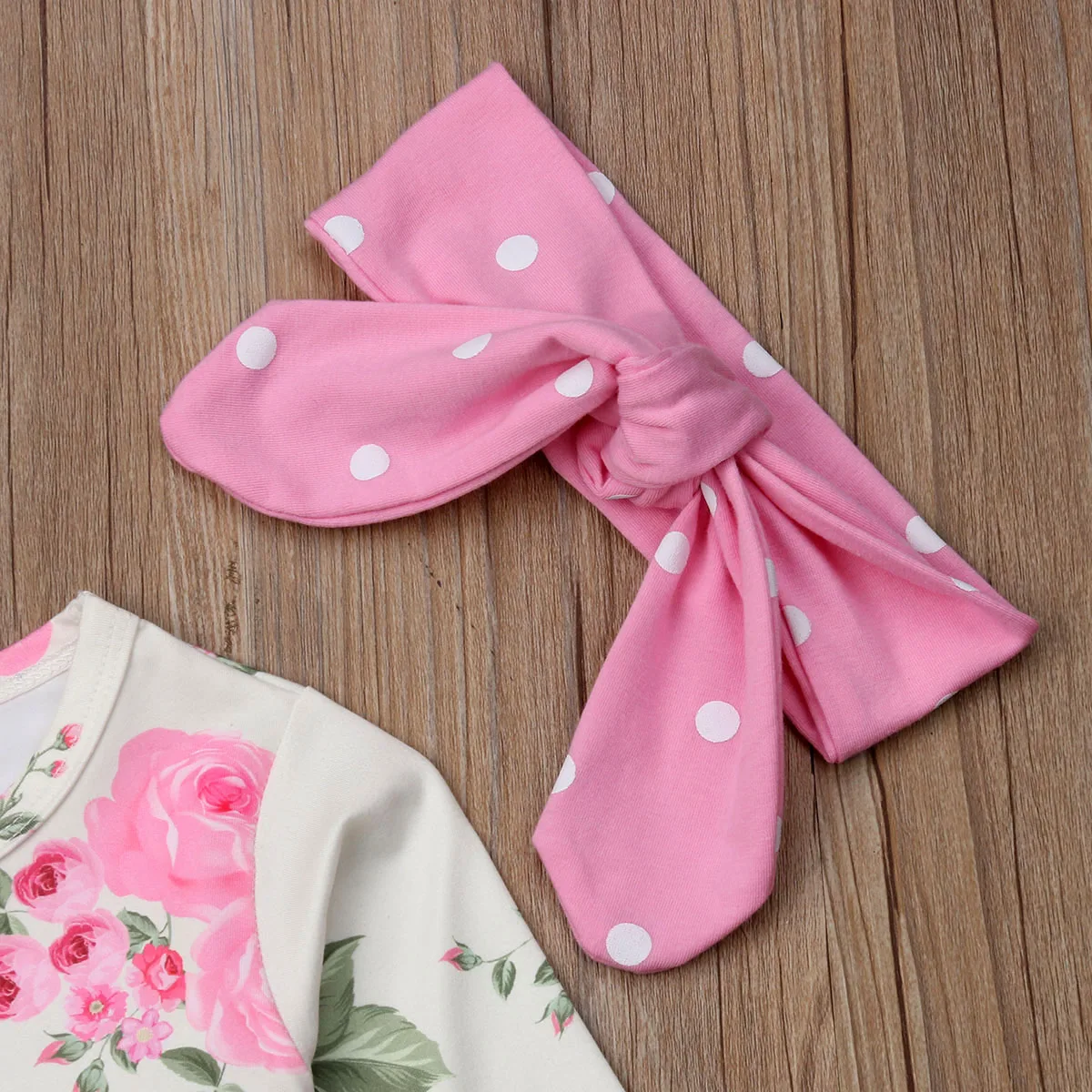 Брендовый осенне-зимний комплект одежды для новорожденных девочек, 3 предмета, платье с длинными рукавами и цветочным принтом топы+ штаны в горошек+ повязка на голову