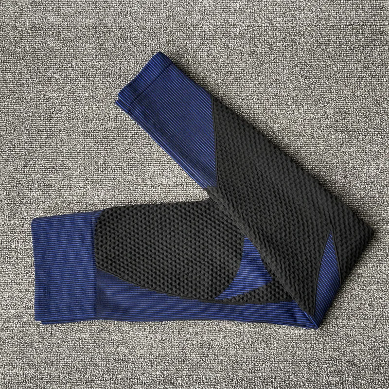 17633258838_323935043