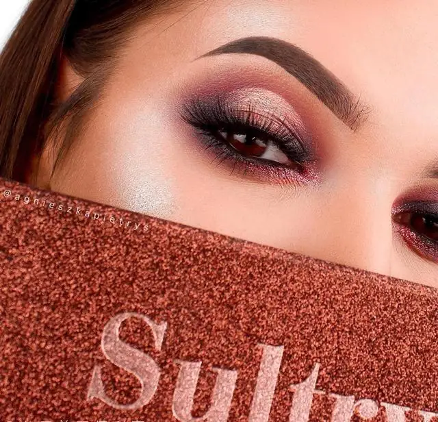 Anastasia Beverly Hills ABH Sultry 14 Smoked Eye Shadow Plate Abh Sultry Anastasia Makeup Cosmetic Soft Glam Eyeshadow Palette Anastasia Beverly Hills ABH Sultry 14 Smoked Eye Shadow Plate Abh Sultry Anastasia Makeup Cosmetic Soft Glam Eyeshadow Palette