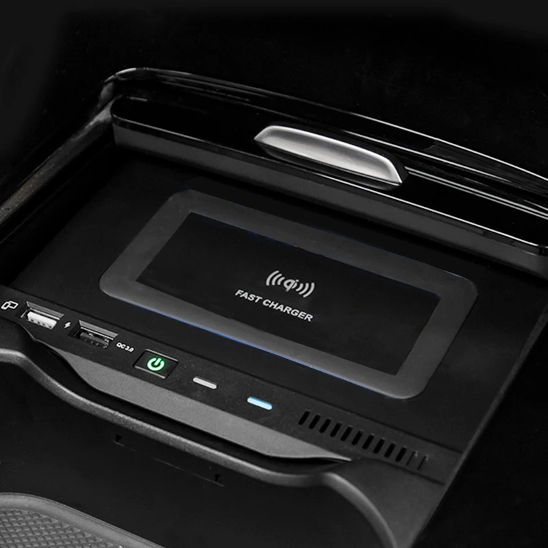 10W car wireless charger for Mercedes Benz CLA 2020 AMG A35L W177 W247 A180 B200 GLB 2019 2020 wireless phone holder for iPhone