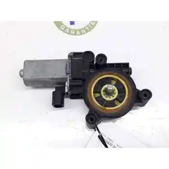 

70007000 WINDOW MOTOR FRONT RIGHT RENAULT TRAFIC COMBI (AB 4.01)