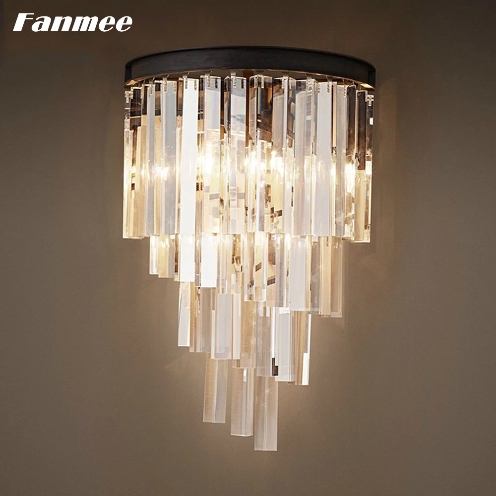 Винтажный настенный светильник с прозрачными кристаллами