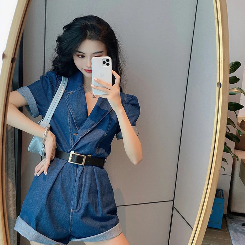 

Summer 2020 new Korean version was thin high waist jeans female loose wide leg pants small shorts jumpsuit tide