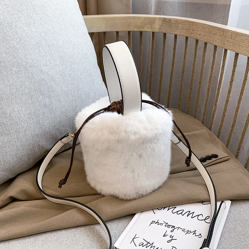 Luxury Ladies Bag Winter Crossbody Fashion Designer Bags Famous Brand Women Bags High Quality Plush Women's Bag Rounded Handles