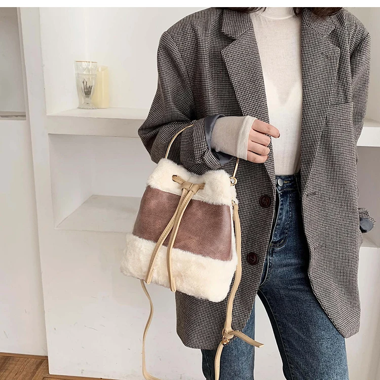 iVog New Arrival Everyday Female Small Crossbody Messenger Handbag Fur cc Geometric Fashion Bucket Bags for Women