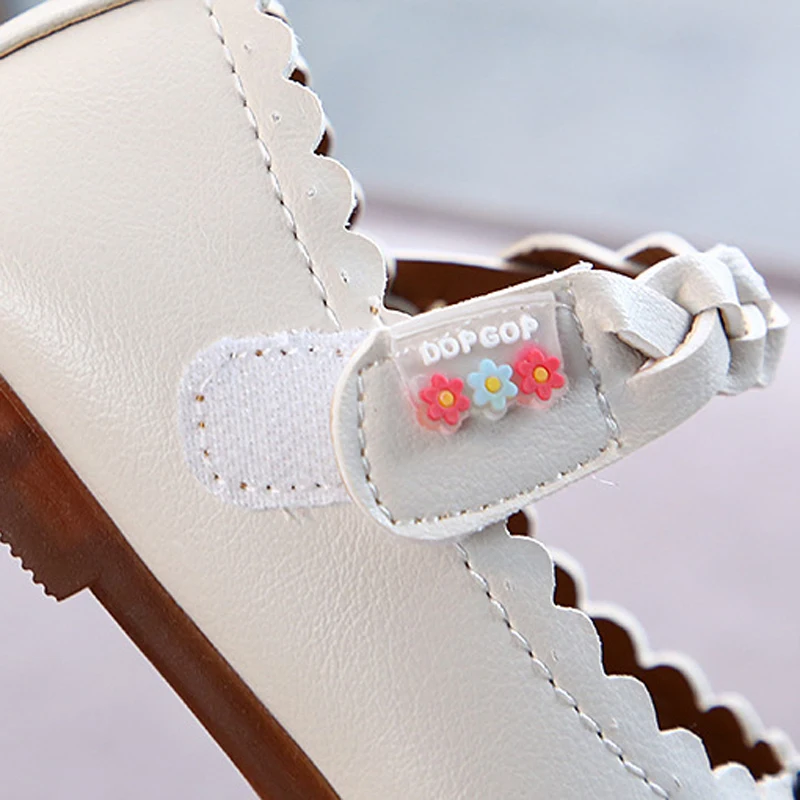 11923661129_448709522