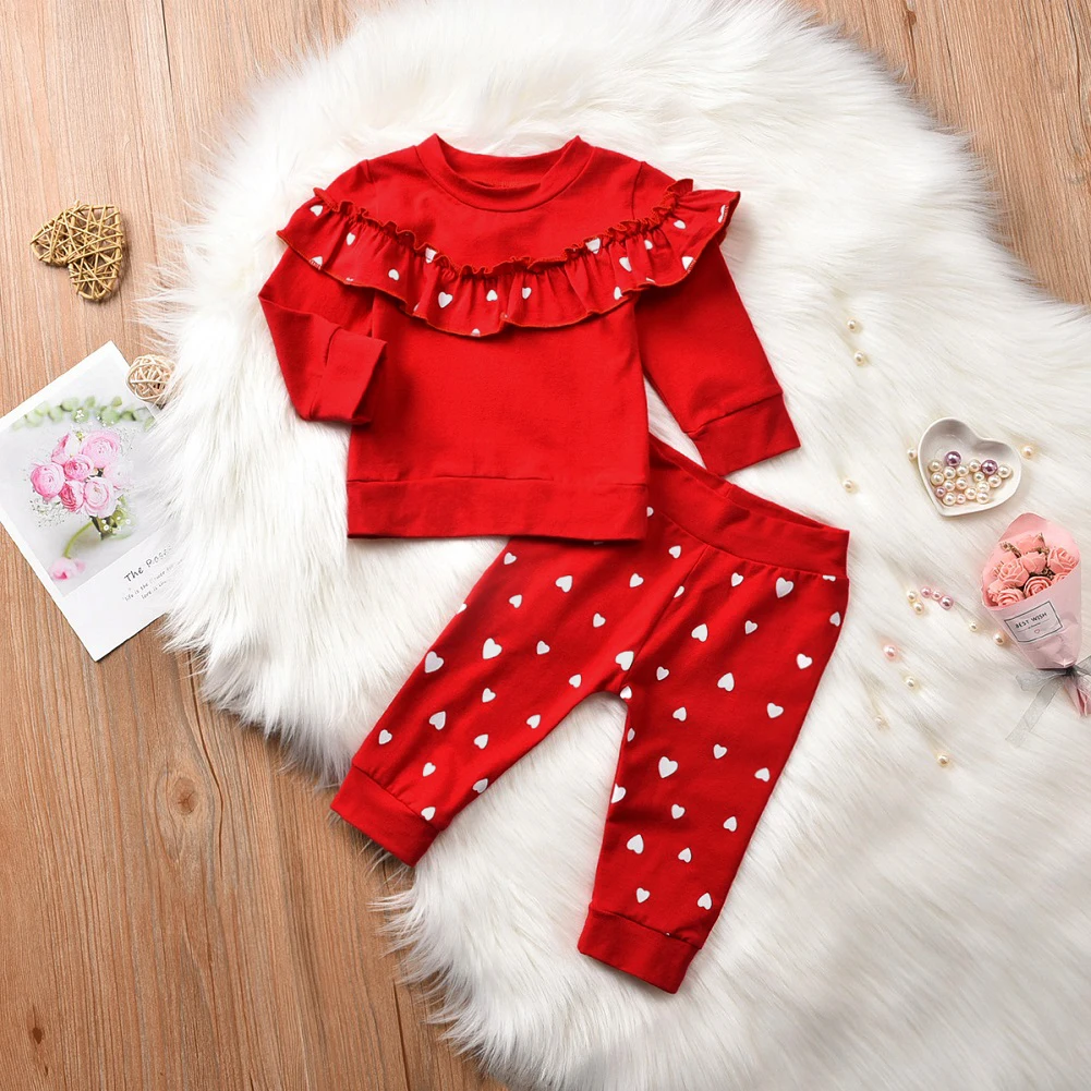 ; комплект из 2 предметов; хлопковый топ с оборками для маленьких девочек; брюки; одежда с принтом в виде сердечек на День Святого Валентина; весенний спортивный костюм; милая детская одежда