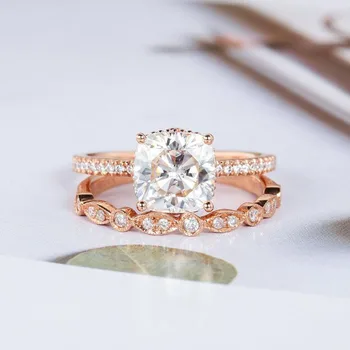 

Vantage 14K Rose Gold 2ct 7.5mm Cushion Cut Moissanite Bridal Ring Set for Women Wedding