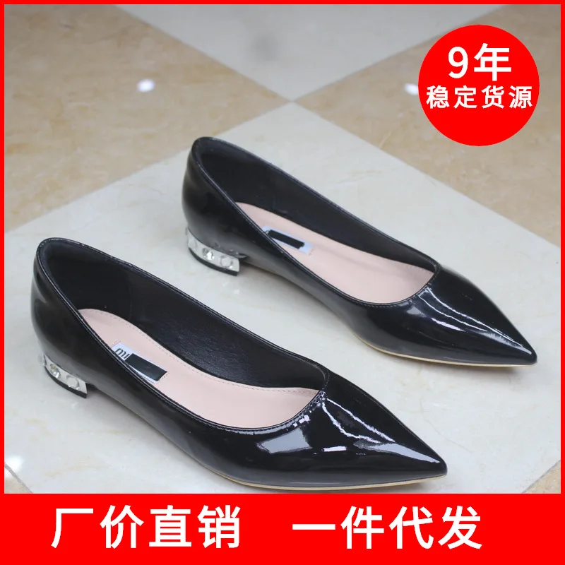 

Spring And Autumn Women's Pointed-Toe Low Heel Shoes Flat Heel Single Shoes Women's Patent Leather Going to Work Casual Work Sho