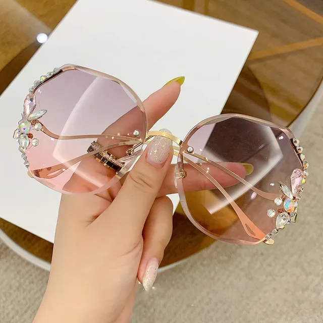 Fashion Anti-UV Diamond Sunglasses Women UV400 Rimless Vintage Sun Glasses Rhinestone Retro Sunglass Luxury Designer Oculos gray pink