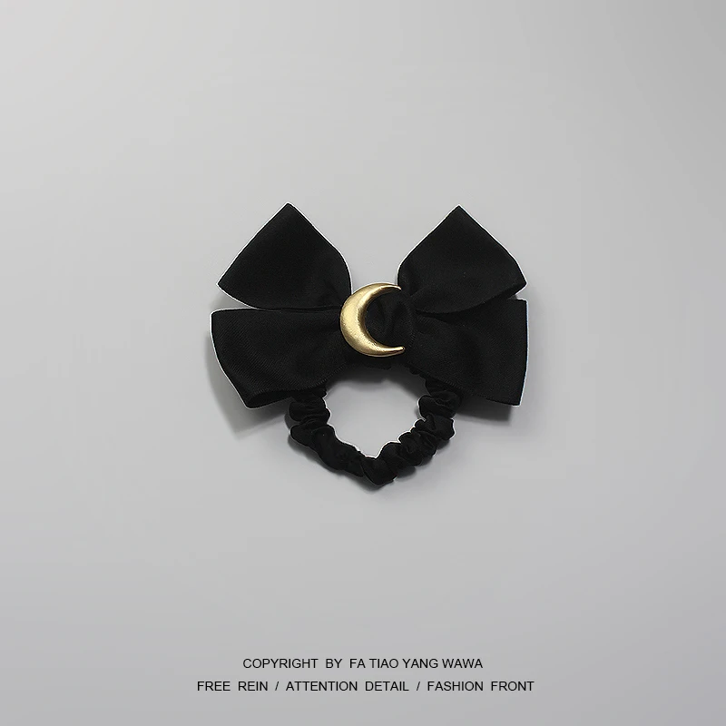 

Moon bow with dark hair circle