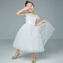 2021 Princess Lace Beige Flower Girl Dress Short Cap Sleeve Appliques Button Back A Line Tea Length Juior Bridesmaid Dresses