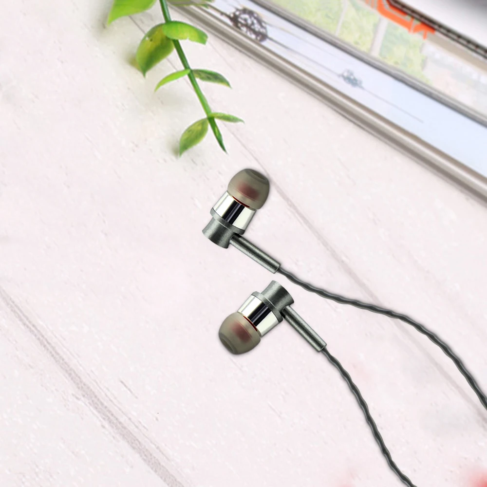 Wired Headphones