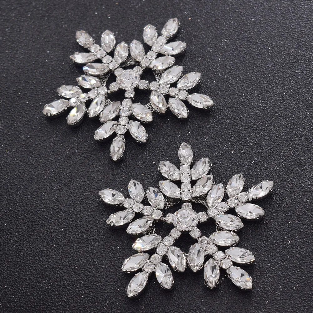 Snow crystal appliques for garment sewing (1)